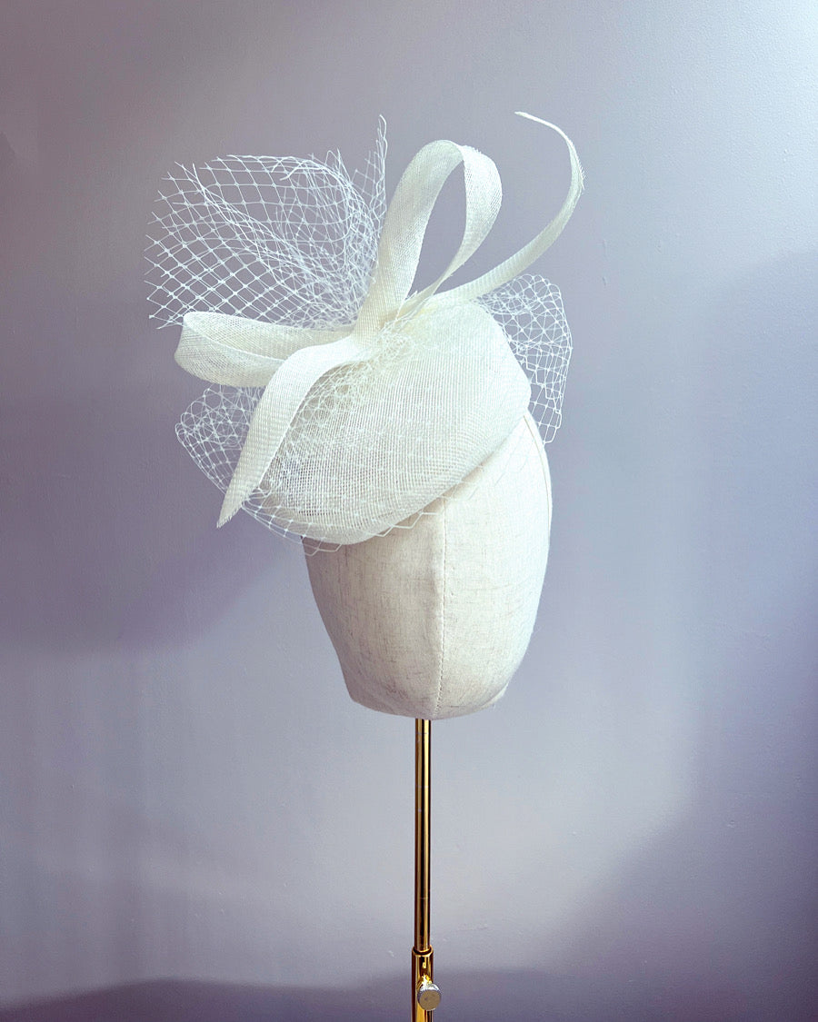 Fascinator with Sinamay Bow and Veiling
