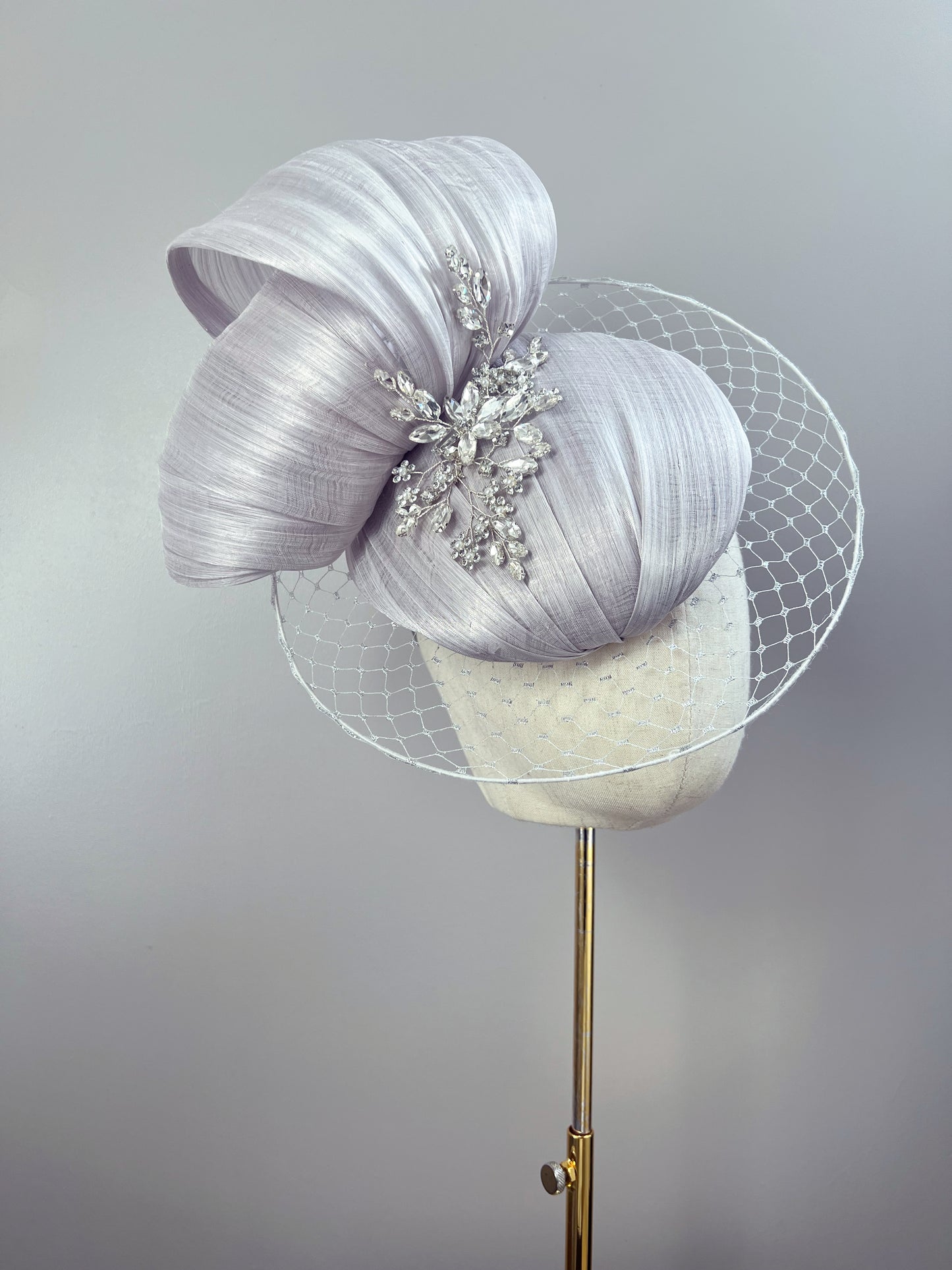 Round Silk Abaca Fascinator