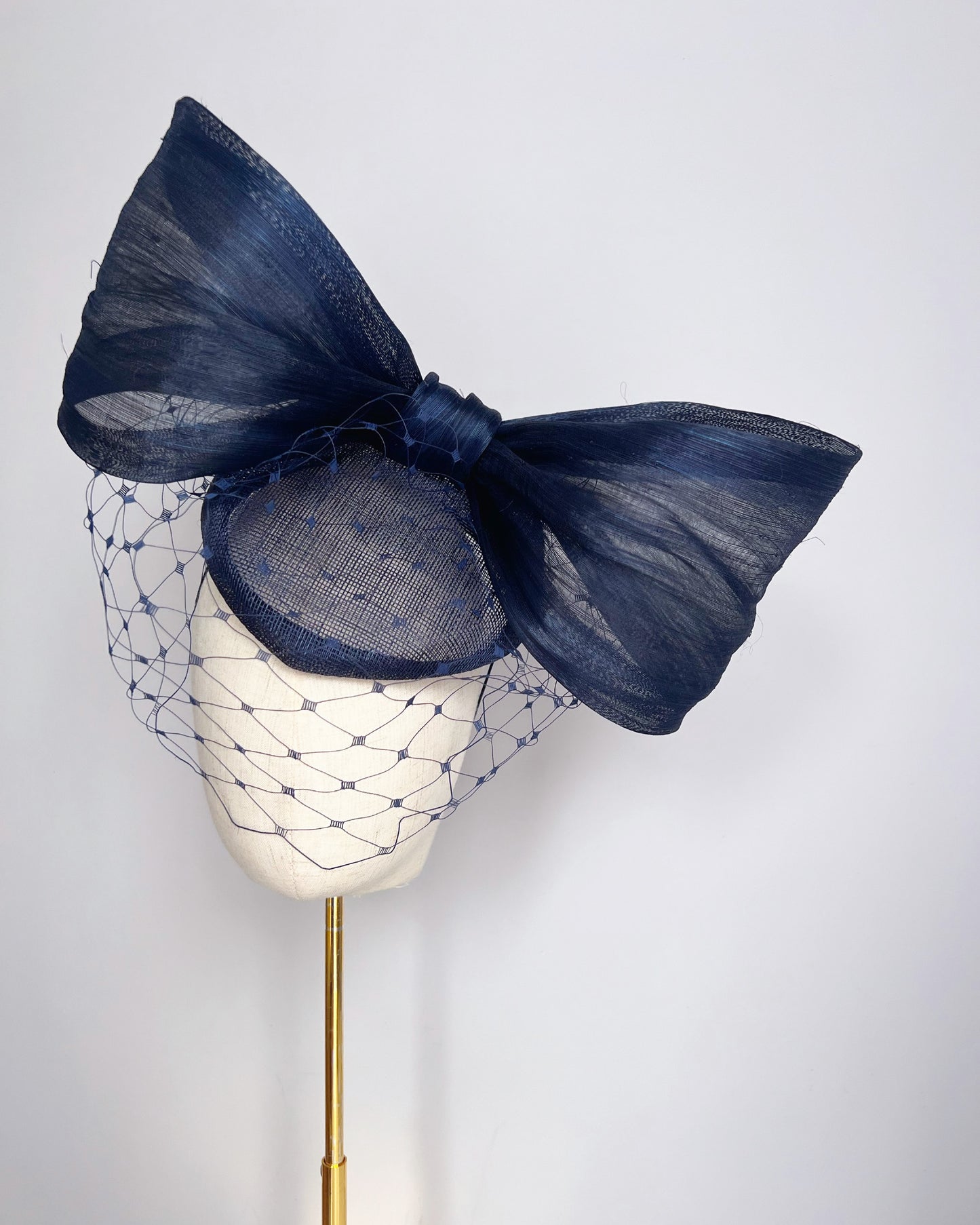 Fascinator with Silk Abaca Bow and Veiling