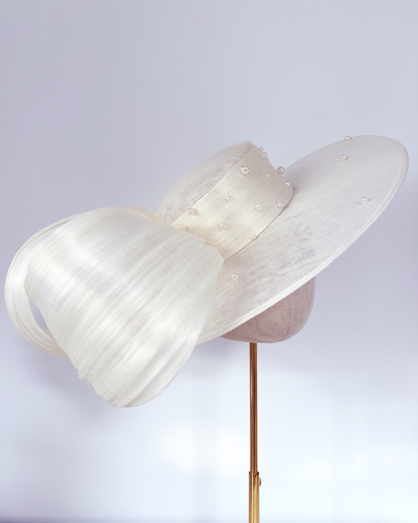 Large Hat with Silk Abaca and Pearls