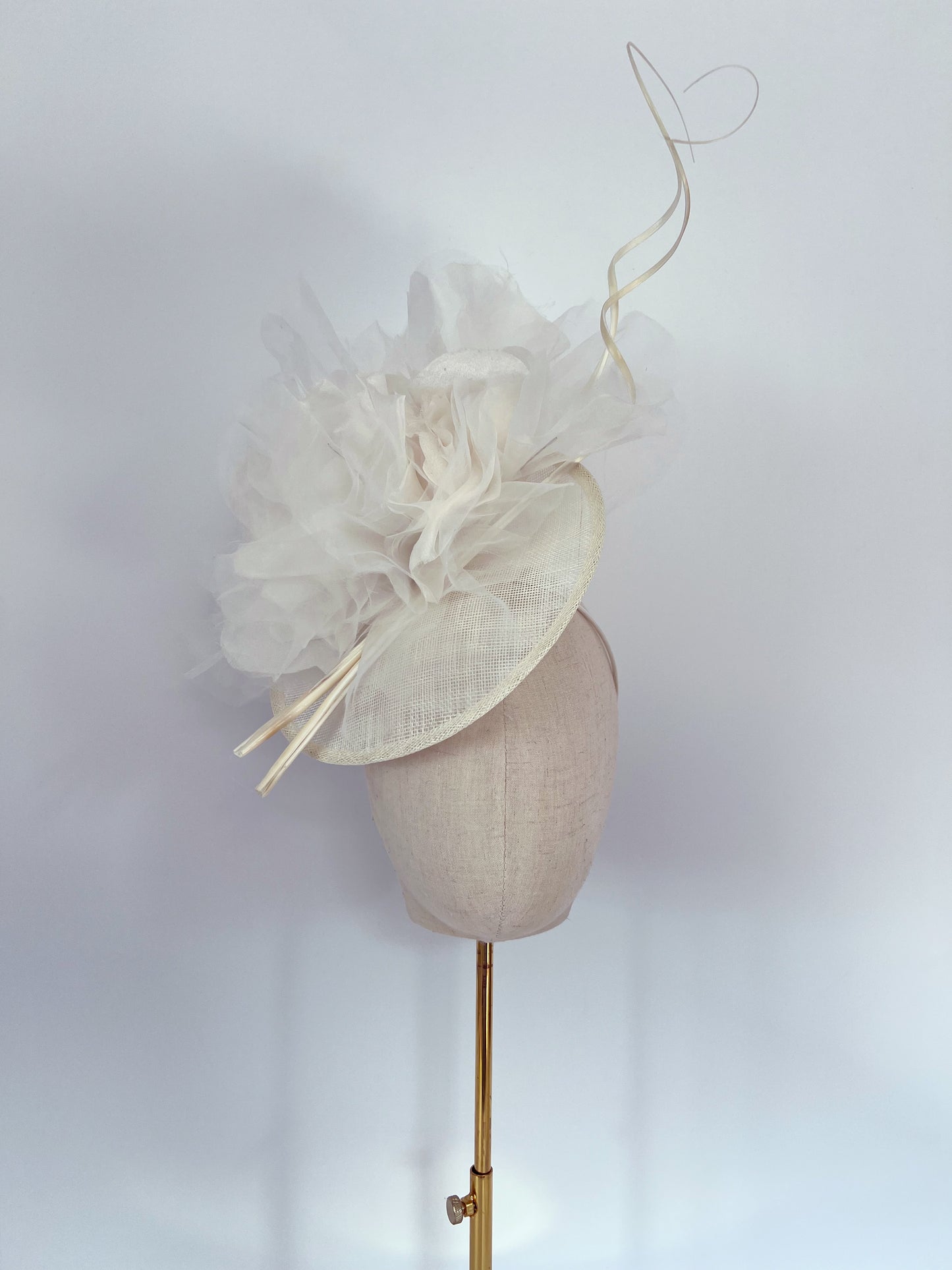 Fascinator in Ivory