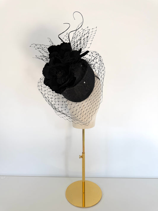 Pillbox in black
