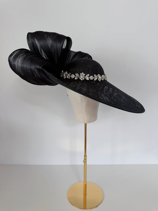 Oversized Statemnet Hat in Black